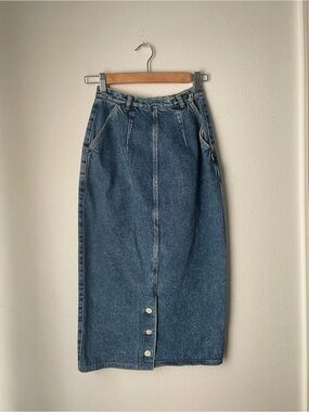 Vintage 90’s kikit denim skirt
